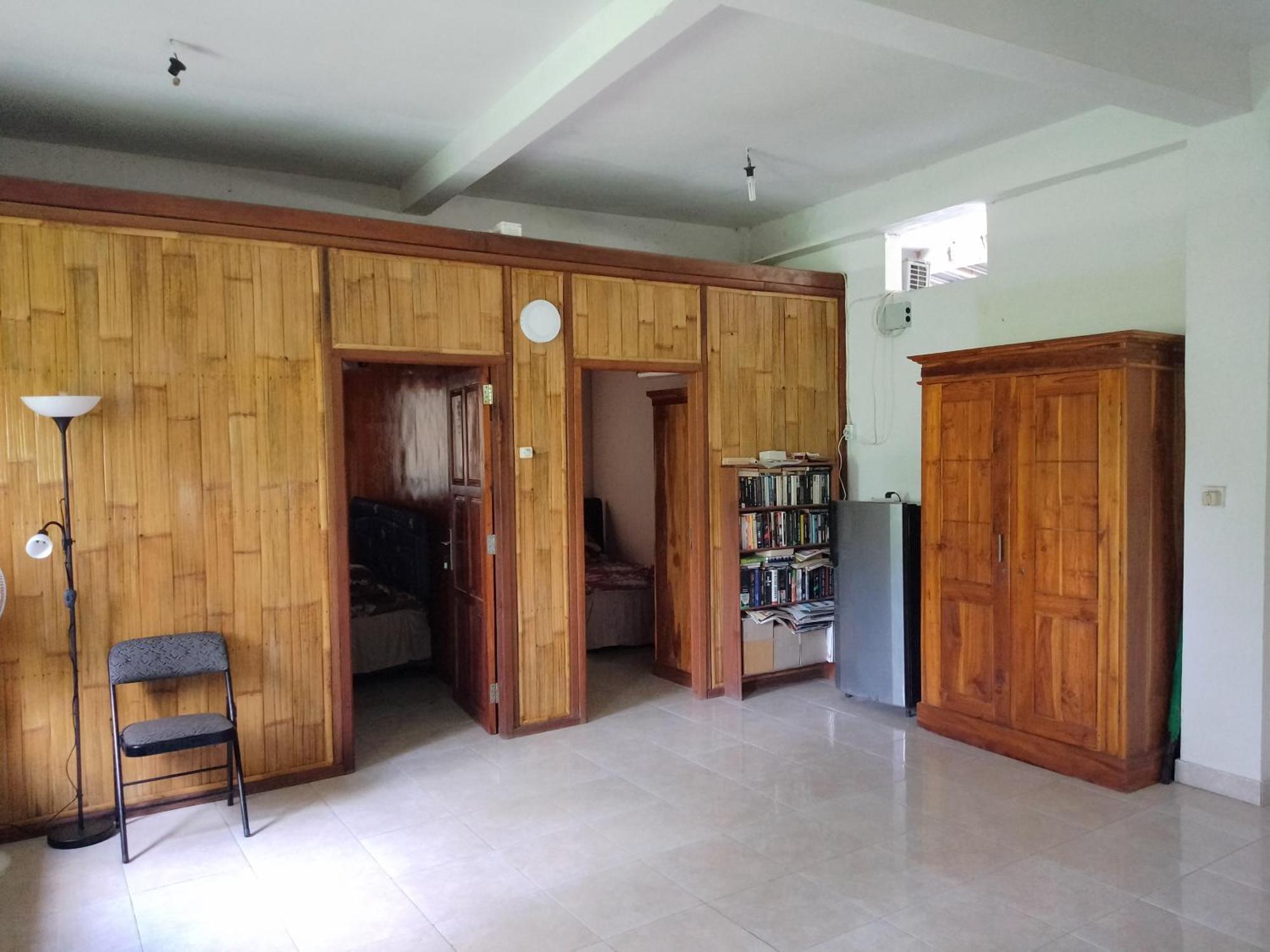 Pondok Diana Yuki Jasri Bilik gambar